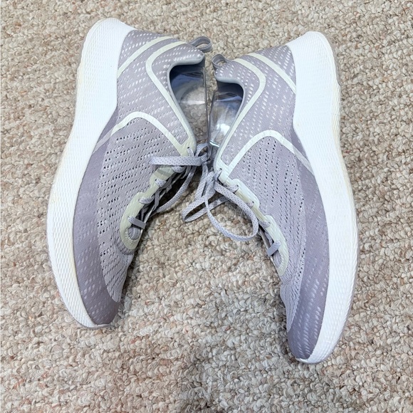 Dansko Sky Mesh Sneakers Grey Lilac color Women's Size 11 US/EU 42 - Picture 5 of 9